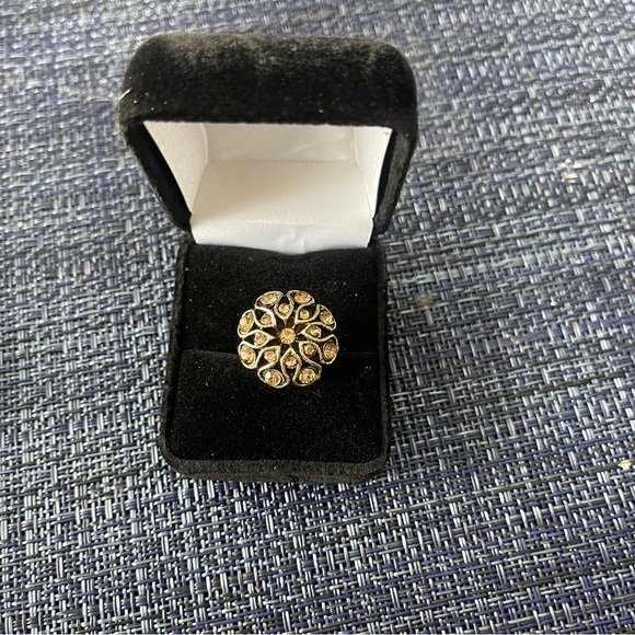 Costume Jewelry Topaz Color Crystal Women’s Ring Adjustable Band - Picture 5 of 6